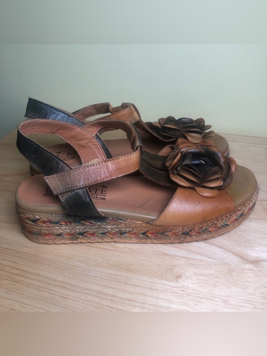 L'artiste Shoes - L'ARTISTE TEMPEST SANDALS 8-8.5 Platform Strap Hook And Loop Hippie Boho 39